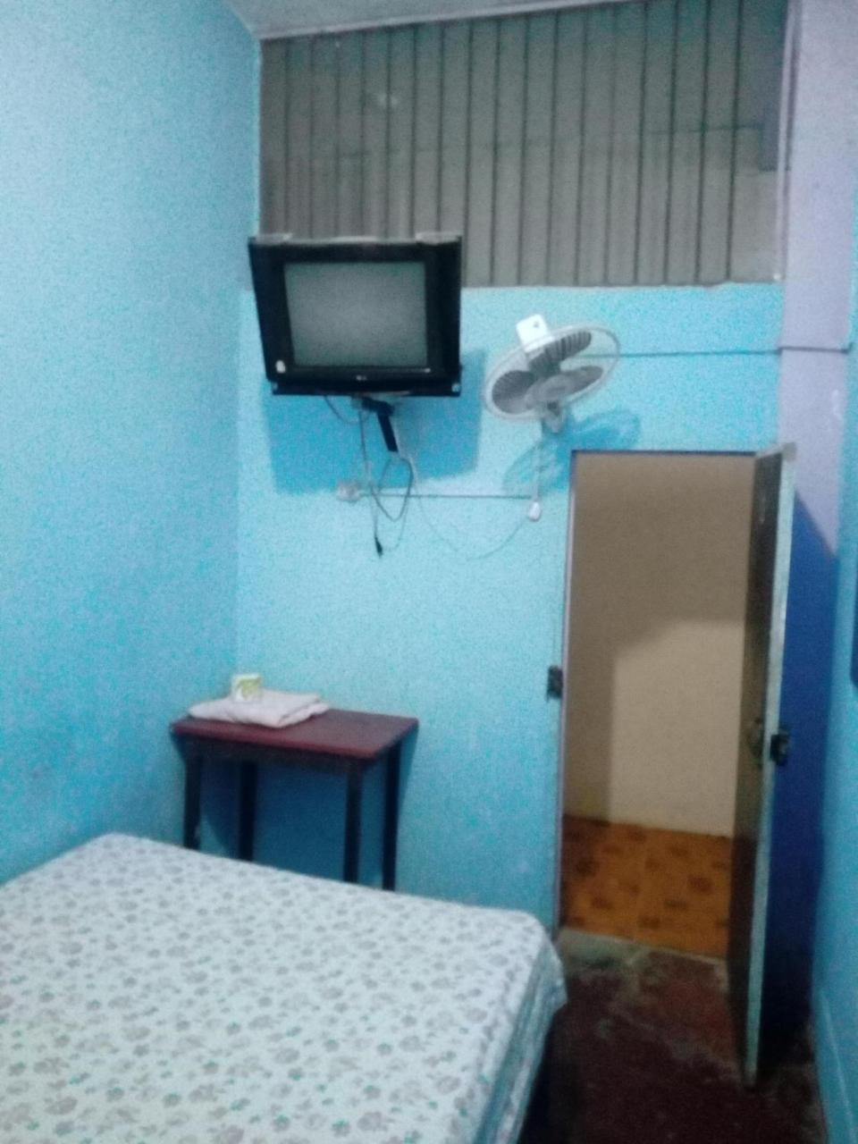Hospedaje Independencia Пукалпа Екстериор снимка